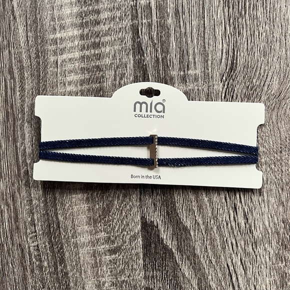 Mia Collection Choker - Picture 1 of 2